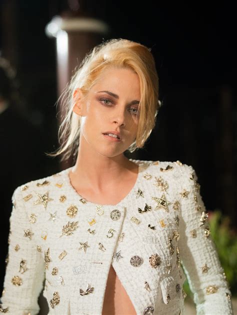 kristen stewart chanel venice|Kristen Stewart in Chanel and More Dresses From the .